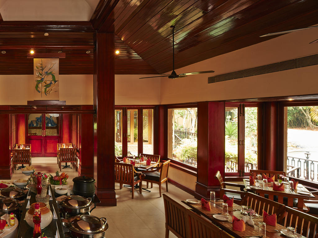 Club Mahindra Thekkady Hotel Luaran gambar